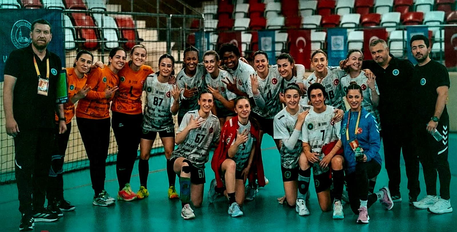 Bursa'da İşlem Tamam: Büyükşehir Şampiyonluğunu Çamlıca'da İlan Etti!