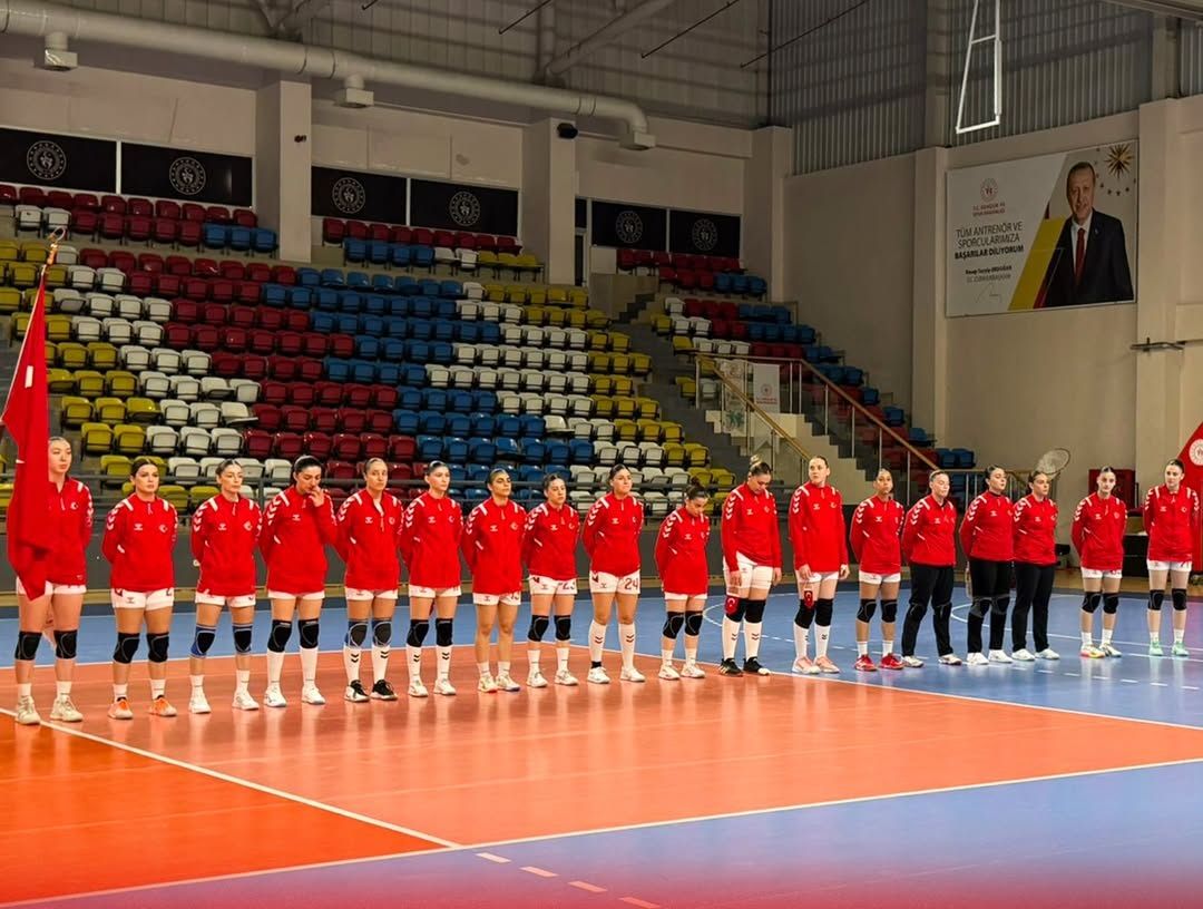 U20 Kadın Hentbol Milli Takımımız (Foto: THF)