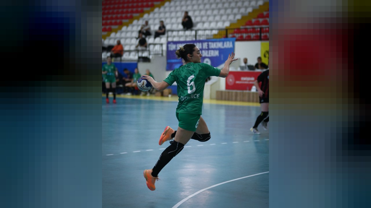 Kadınlar Süper Lig'de 4. hafta: Manisa Eskişehir'de dörtte dört yaptı, Bursa 46 gol attı, Bodrum'da Yalıkavak-Yozgat 30-30